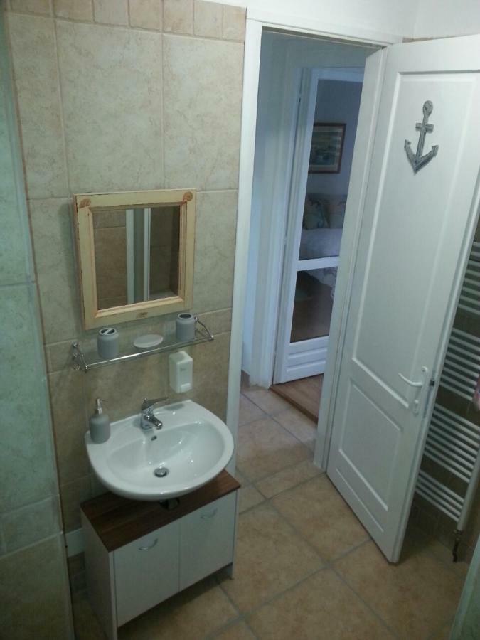 Galboka Nine Apartment Nerezine Exterior photo
